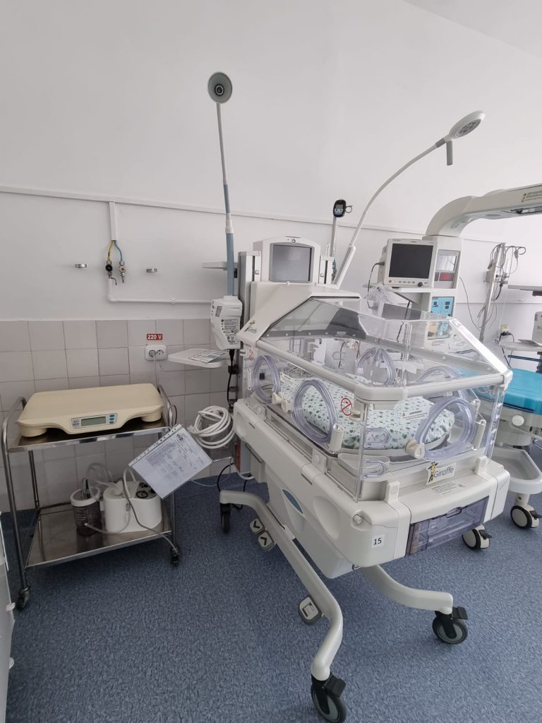 Neonatologie-2023-02-06-at-09.10.10-3-768x1024